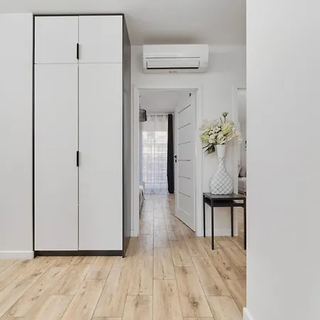 Jagielly Apartment *